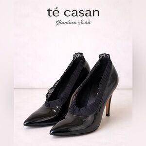 Té Casan Gianluca Soldi Limited Edition Black Patent Leather Ruffle Heels 37.5M